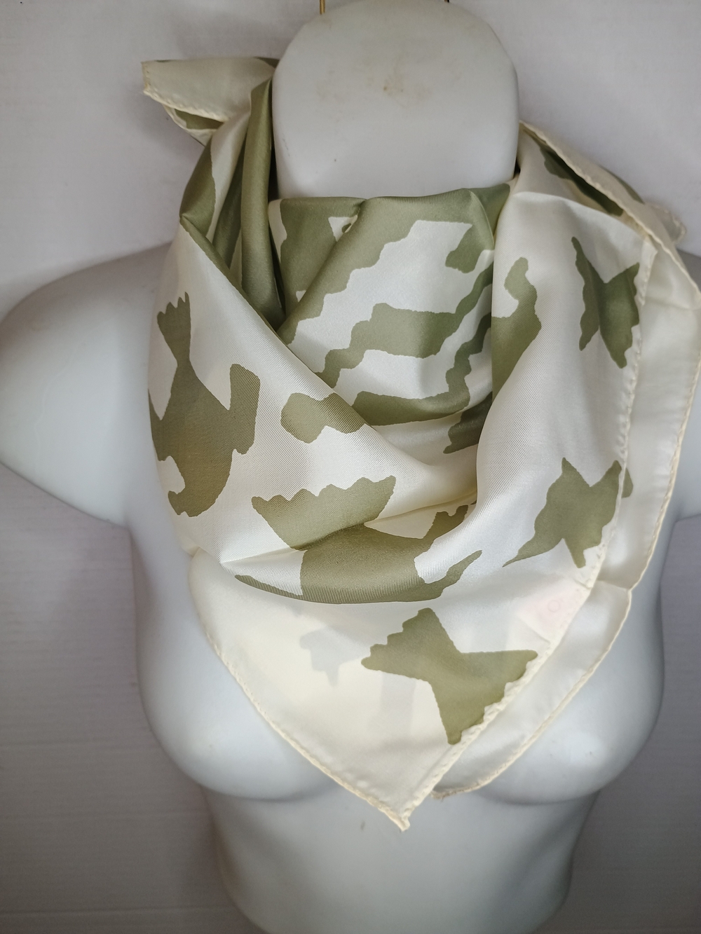 Vintage Glentex Silk-Blend Olive Green and Cream Patterned Scarf 20x20 New